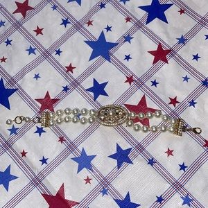 Pearl Rhinestone Gold Tone Lobster Clasp Bracelet